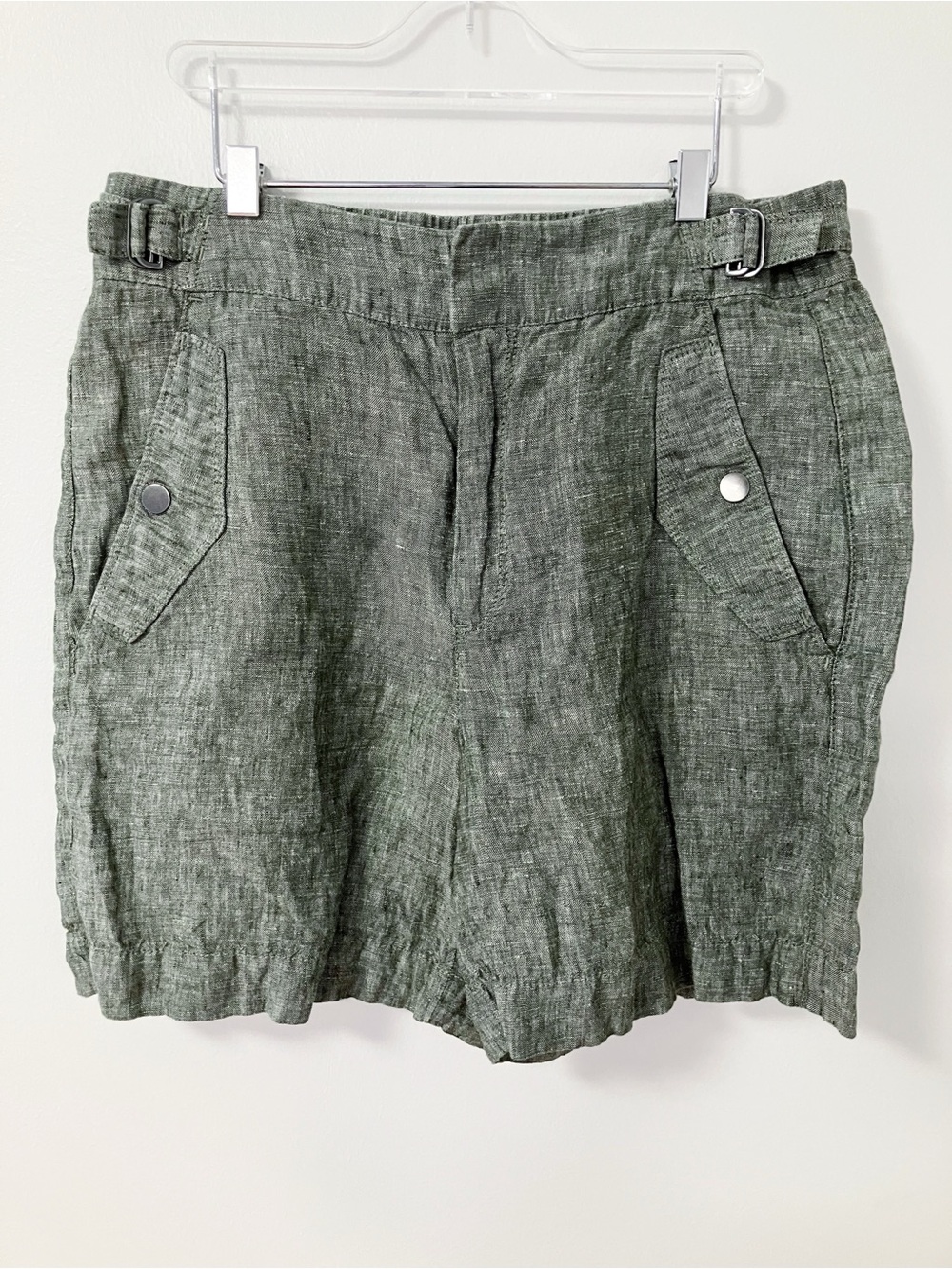 Athleta | Green Voyager Linen Shorts 4 Boho Casual Minimalist Neutral Summer